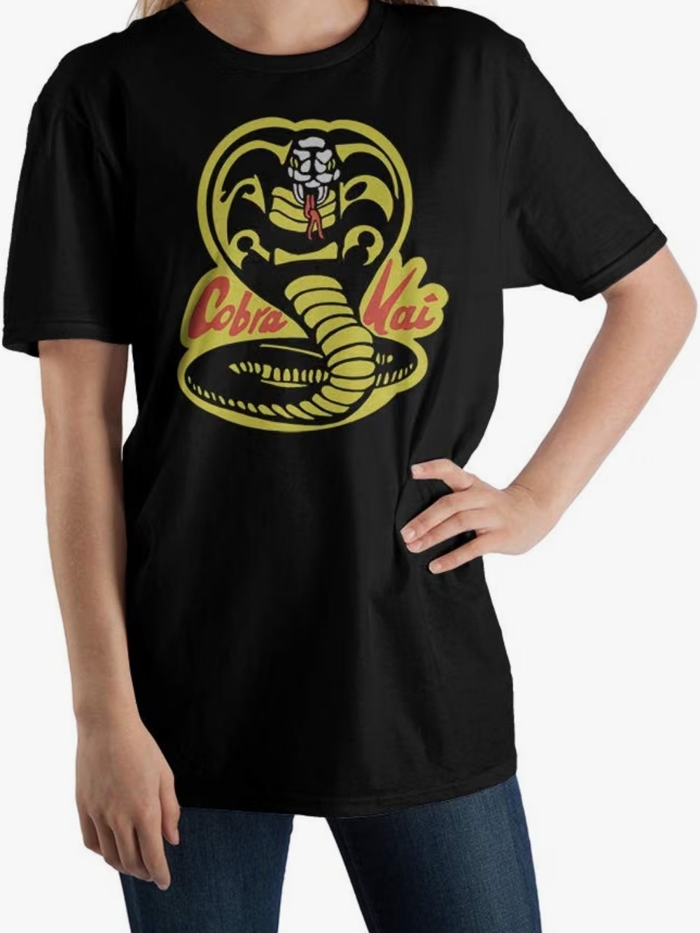 Cobra Kai Black And Yellow Short Sleeves Graphoc Tee Size Medium